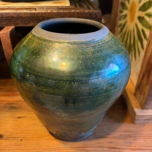 Vibrant Green Hand Pottery Vase signed DS 5.5 inches height
